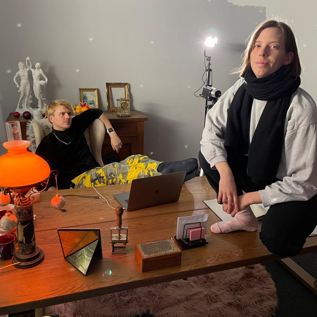 d9efa6fa-29e2-4a1b-b1d6-772462cebffb